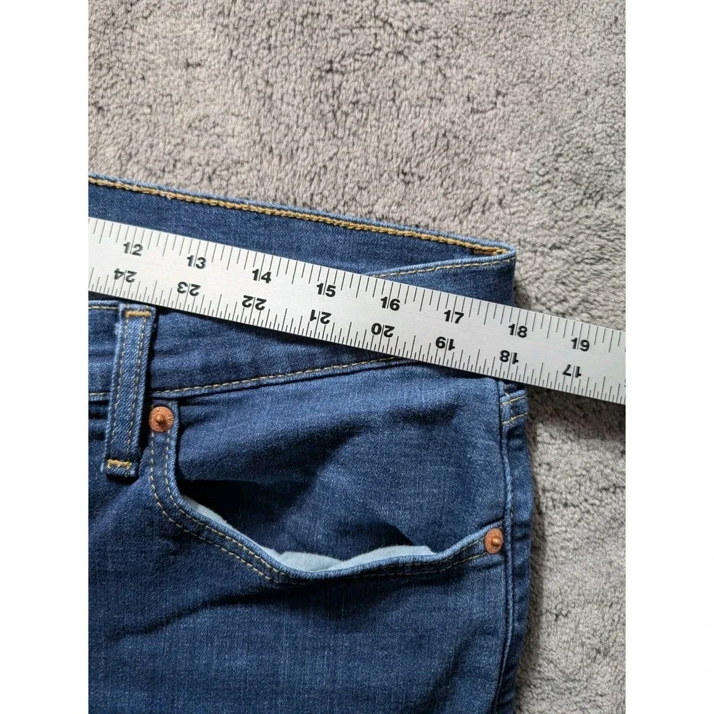 Levi's Boyfriend Fit Jeans Women's Size 32 Dark Wash
